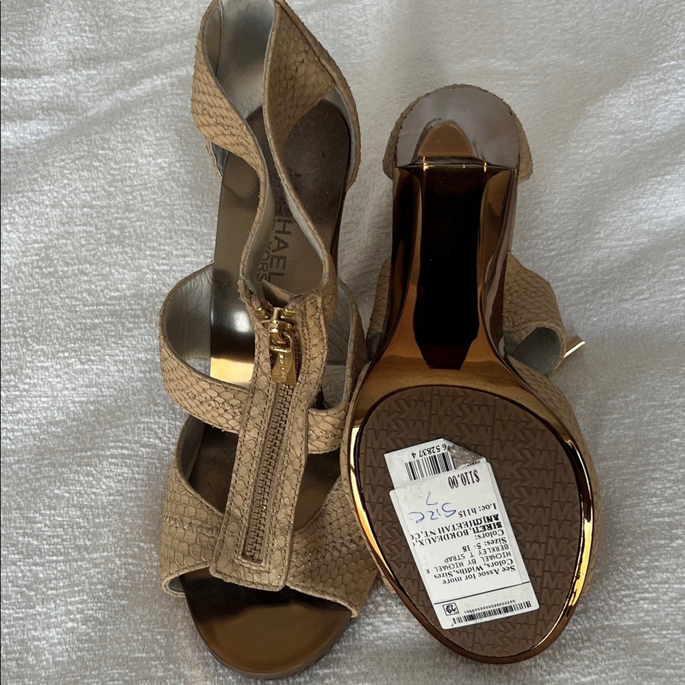 Michael Kors Beige and Gold Heels